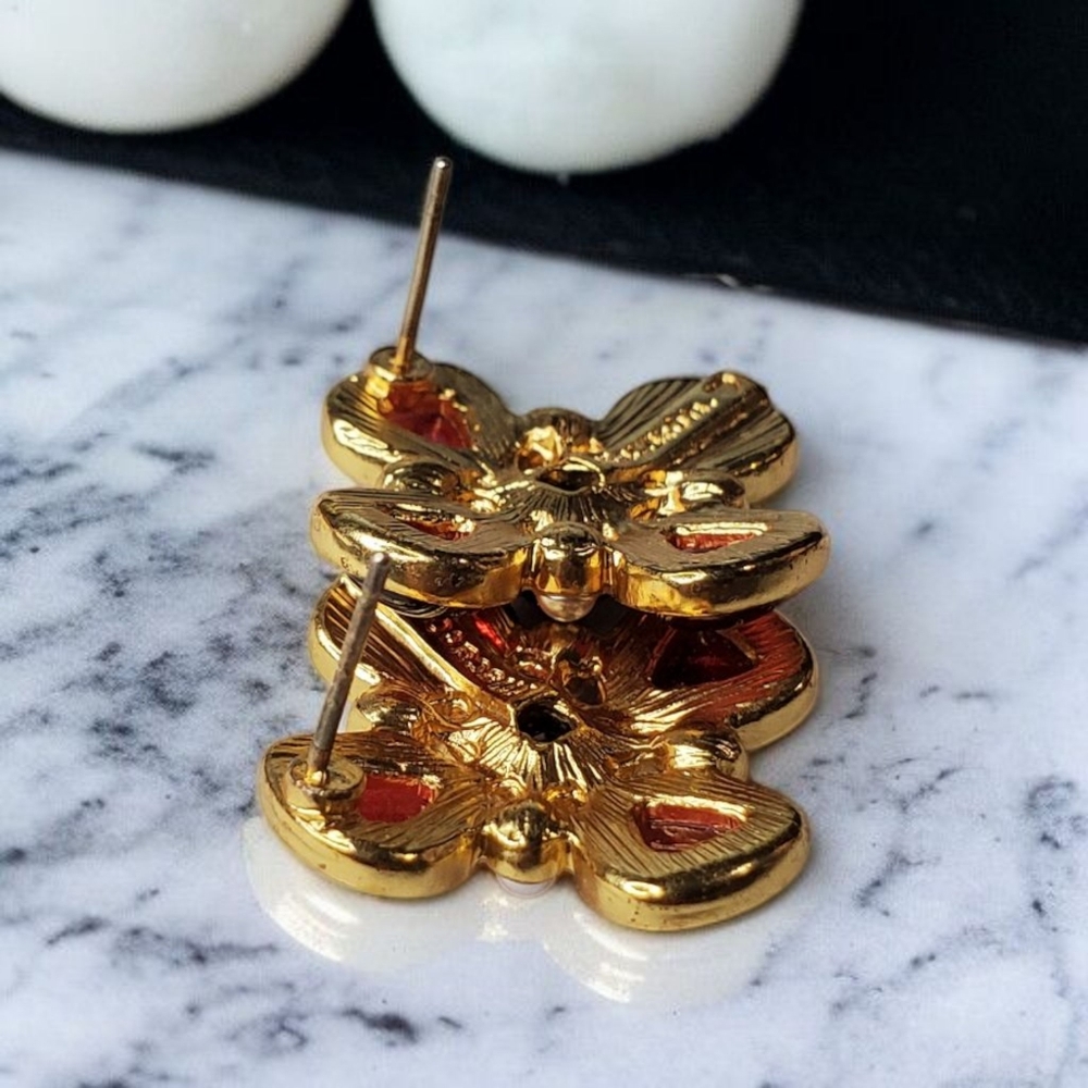 Elegant Red and Black Gold-Tone Earrings - Picture 4 of 4